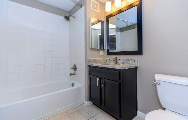 Corbin Crossing Luxury Apartments in Overland Park, KS 66223 - Amherst 06.jpg