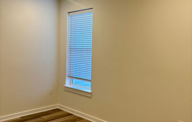 2 beds, 2 baths, 907 sqft, $1,850, Unit 207