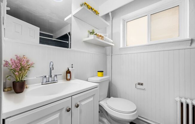 Mayfair - Remodeled Units - Must See! ***