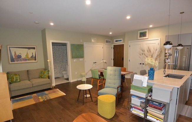 45 BURNETT ST