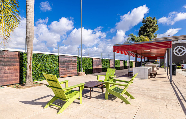 Ocean Breeze Villas Lawn Chairs