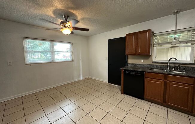 3 beds, 1 bath, $1,700