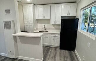 1 bed, 1 bath, 650 sqft, $1,995, Unit A