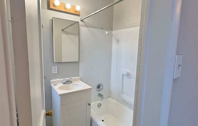 Studio, 1 bath, 300 sqft, $695, Unit 3405-205