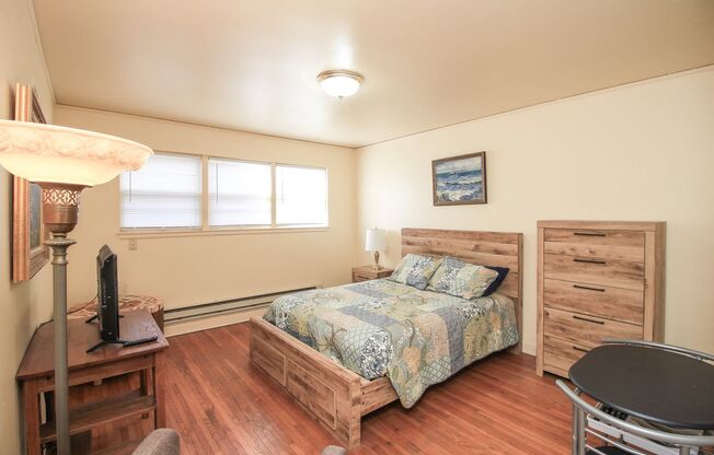 Summit Apartments