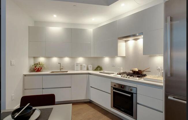 1 bed, 1 bath, $6,675, Unit 12M