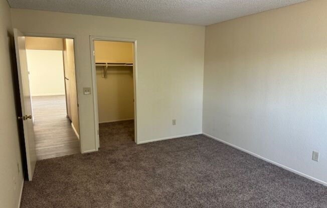 2 beds, 1 bath, 900 sqft, $2,495, Unit UNIT F