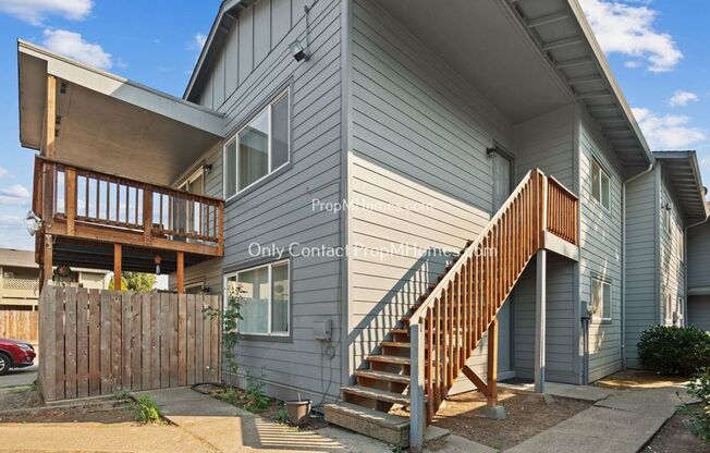 Dream Apartment Nestled in Vibrant Central Beaverton!