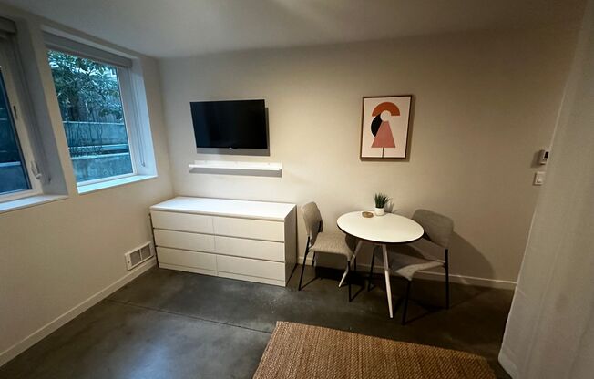 Studio, 1 bath, 244 sqft, $1,495, Unit 113 - Furnished