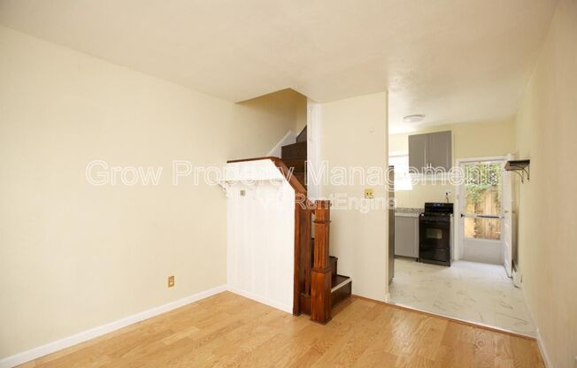 2416 Manning Street
