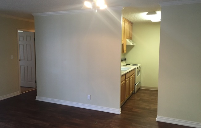 1 bed, 1 bath, 734 sqft, $1,307, Unit 207