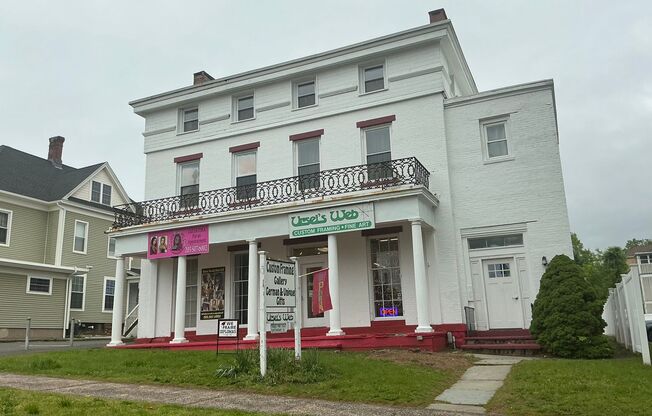 138-140 Washington Street