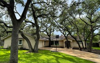 WONDERFUL HOME IN BALCONES VILLAGE (NORTHWEST AUSTIN)