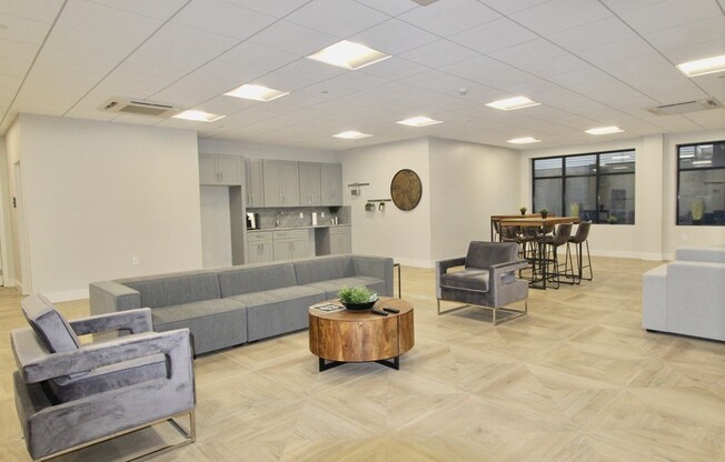 1 bed, 1 bath, $3,200, Unit 305