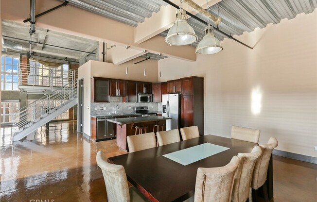 3 beds, 3 baths, 3,700 sqft, $6,990, Unit 1204