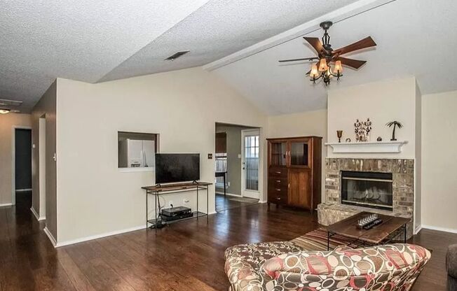 Beautiful Home Great Location