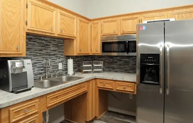 1 bed, 1 bath, 650 sqft, $884, Unit 0029