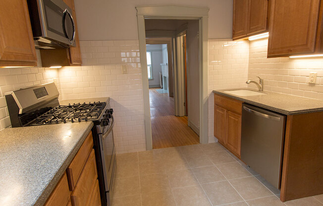 1353 WINONA