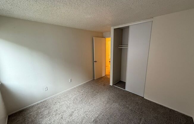 2 beds, 1 bath, 825 sqft, $1,245, Unit 479