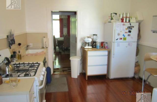 15 WARWICK RD