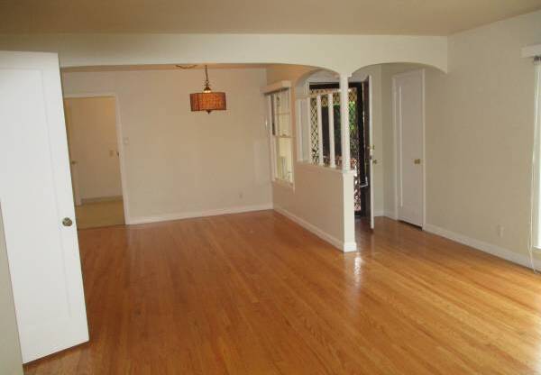 G1 | 170-172 12th Avenue*