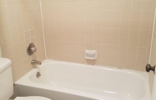 Studio, 1 bath, 415 sqft, $695, Unit 1227