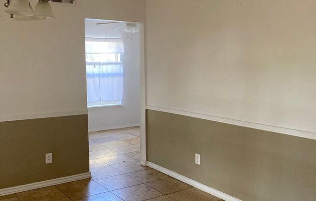 3 beds, 2 baths, $1,900