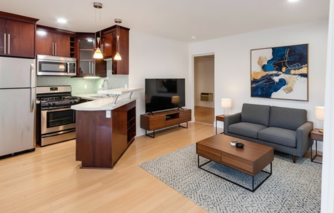 1 bed, 1 bath, 450 sqft, $1,995, Unit 35
