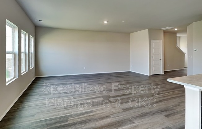 10317 NW 18 TER