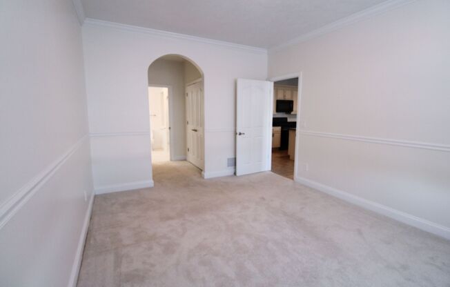 2 beds, 2 baths, 1,450 sqft, $1,950, Unit 221-08UP