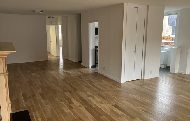 2 beds, 2.5 baths, $8,850, Unit 19D