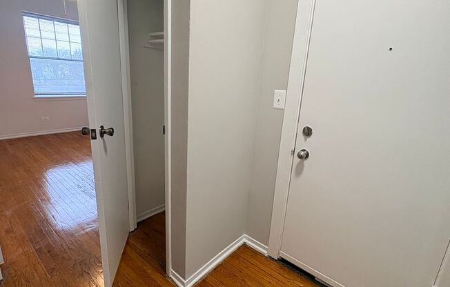 1 bed, 1 bath, 744 sqft, $1,125, Unit CA 137-2S