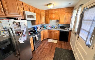 3 beds, 2 baths, $1,450