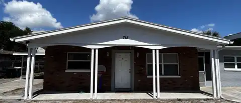 215 WAVERLY WAY