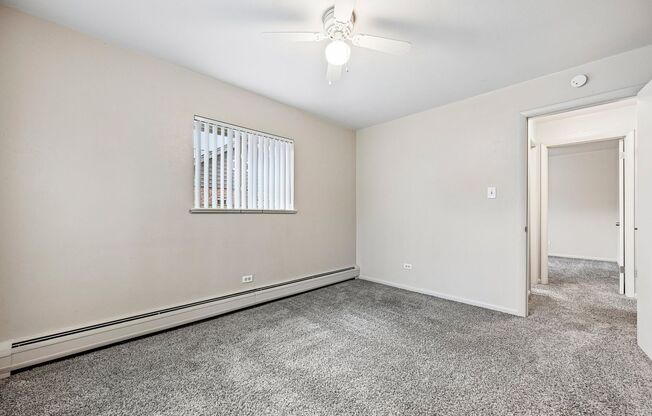 2 beds, 1 bath, 700 sqft, $1,395, Unit 202
