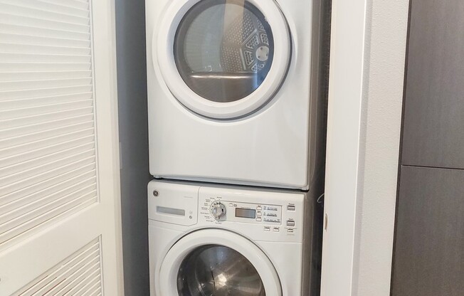 1 bed, 1 bath, 643 sqft, $2,395, Unit 306