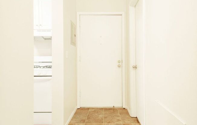 1 bed, 1 bath, 696 sqft, $1,125, Unit 4201