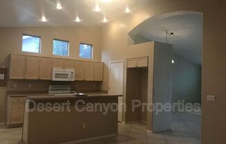 655 W SPUR AVE