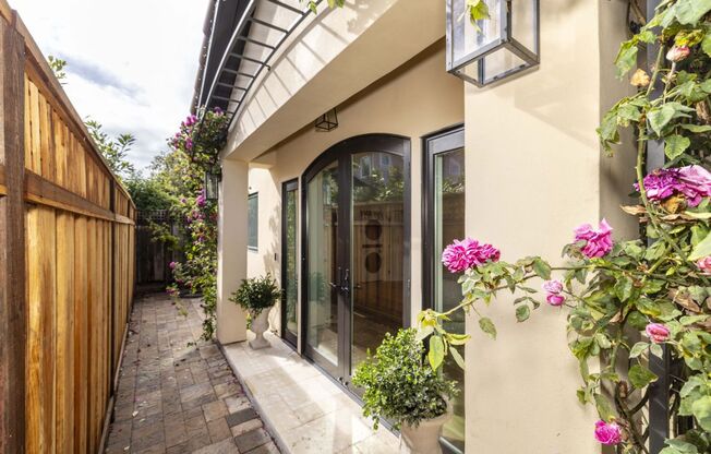 Newly Constructed 2 Bed, 1 Bath ADU in Prime Location