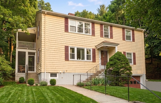 11 WHITTEMORE RD