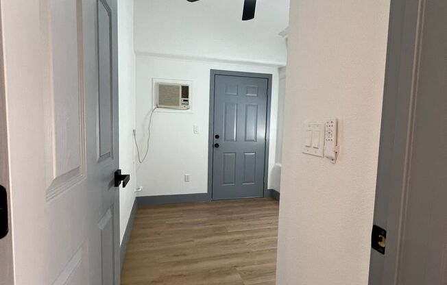 10704 Paradise Point