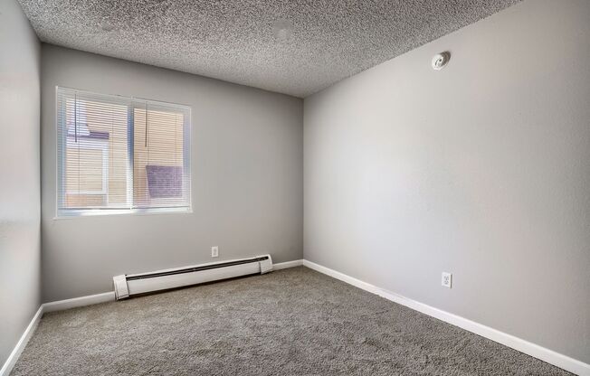 2 beds, 1 bath, $1,750, Unit 201
