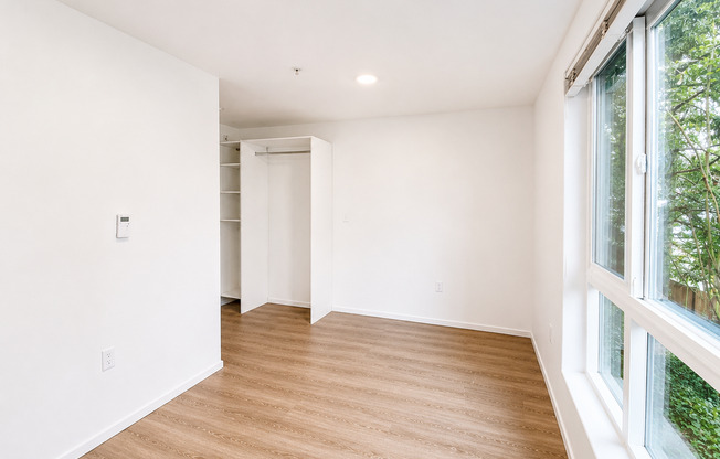 Studio, 1 bath, 176 sqft, $1,095, Unit 4306