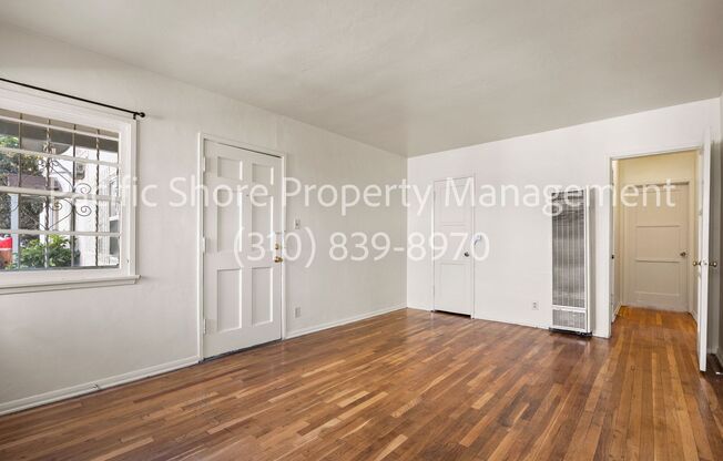 3211 W 73rd St Apartments