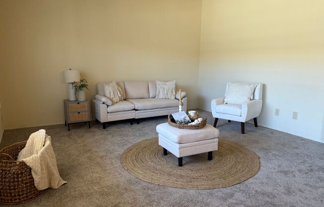 1 bed, 1 bath, 700 sqft, $2,155, Unit 87