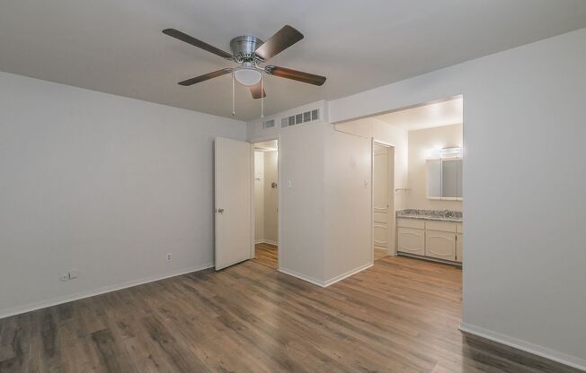 1 bed, 1 bath, $1,095, Unit # 11