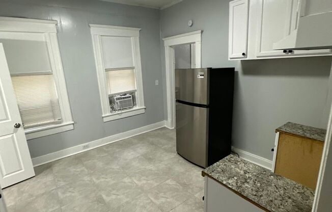 Fully Renovated 2/1 -Single Family Available for Immediate Rent!