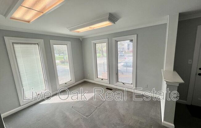 113 HOLLY CRES