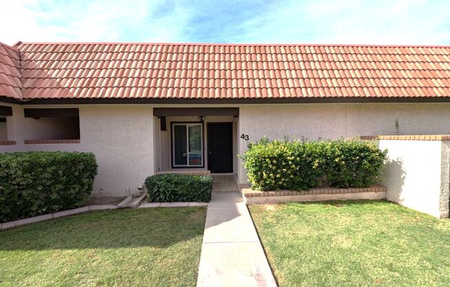 2 Bedroom Condo Unit in the Colonia Coronita Chandler Townhomes Community Near E Chandler Rd and N Cooper Rd!