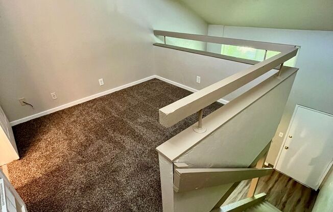 (OLV1)  1 Bedroom Loft!